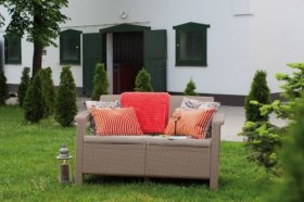 Диван пластиковый Корфу (Corfu love seat) капучино - песок в Новоуральске - novouralsk.ok-mebel.com | фото 3