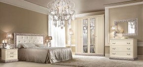 Комод узкий Тиффани штрих-лак/серебро (ТФКМ-2 ) в Новоуральске - novouralsk.ok-mebel.com | фото 2