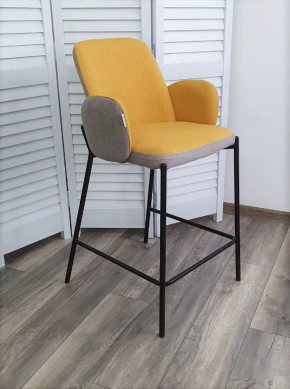 Полубарный стул NYX (H=65cm) VF106 желтый / VF120 серый М-City в Новоуральске - novouralsk.ok-mebel.com | фото